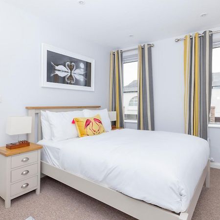 Modern 2 Bed Apartment Enniskillen Exterior foto