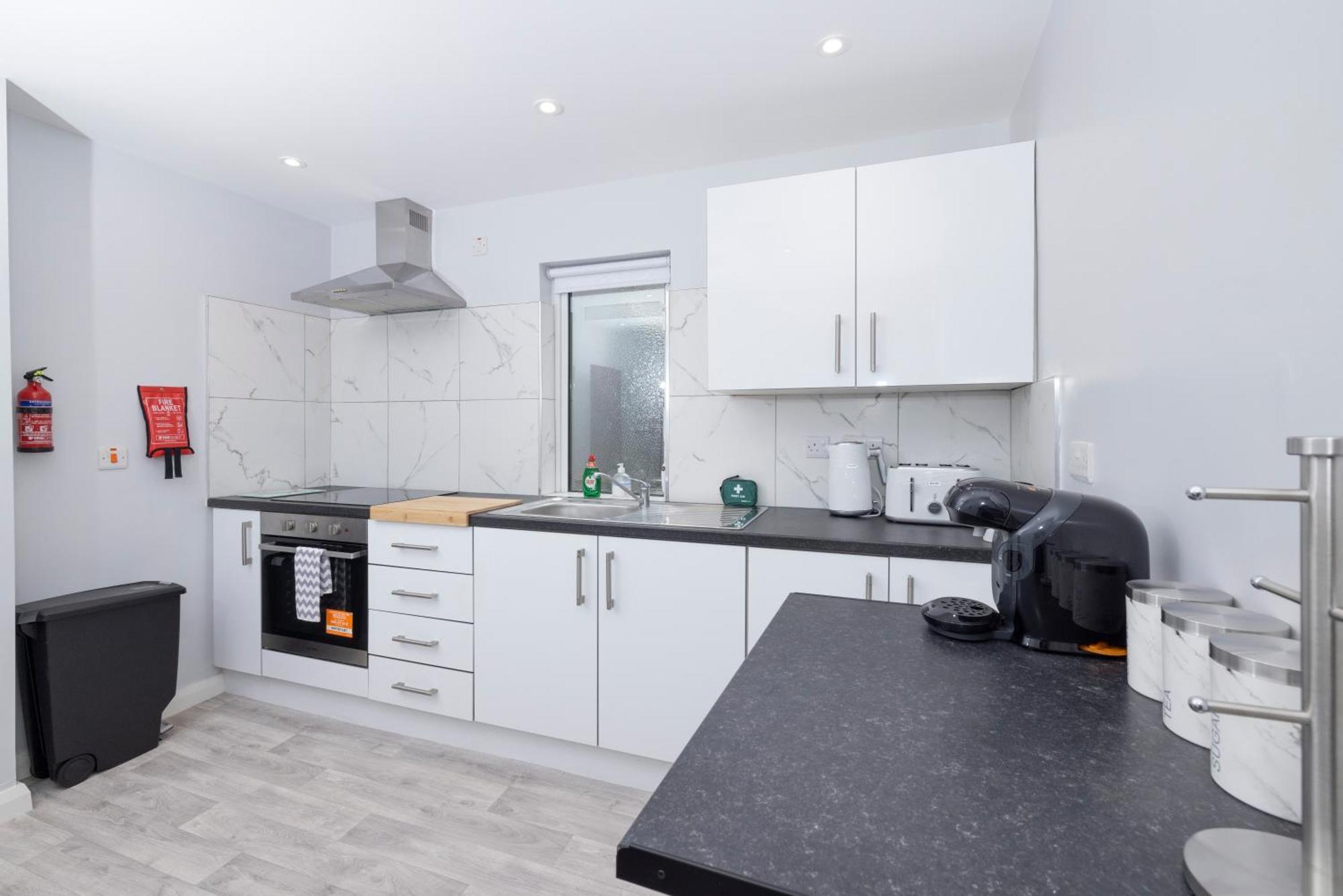 Modern 2 Bed Apartment Enniskillen Exterior foto