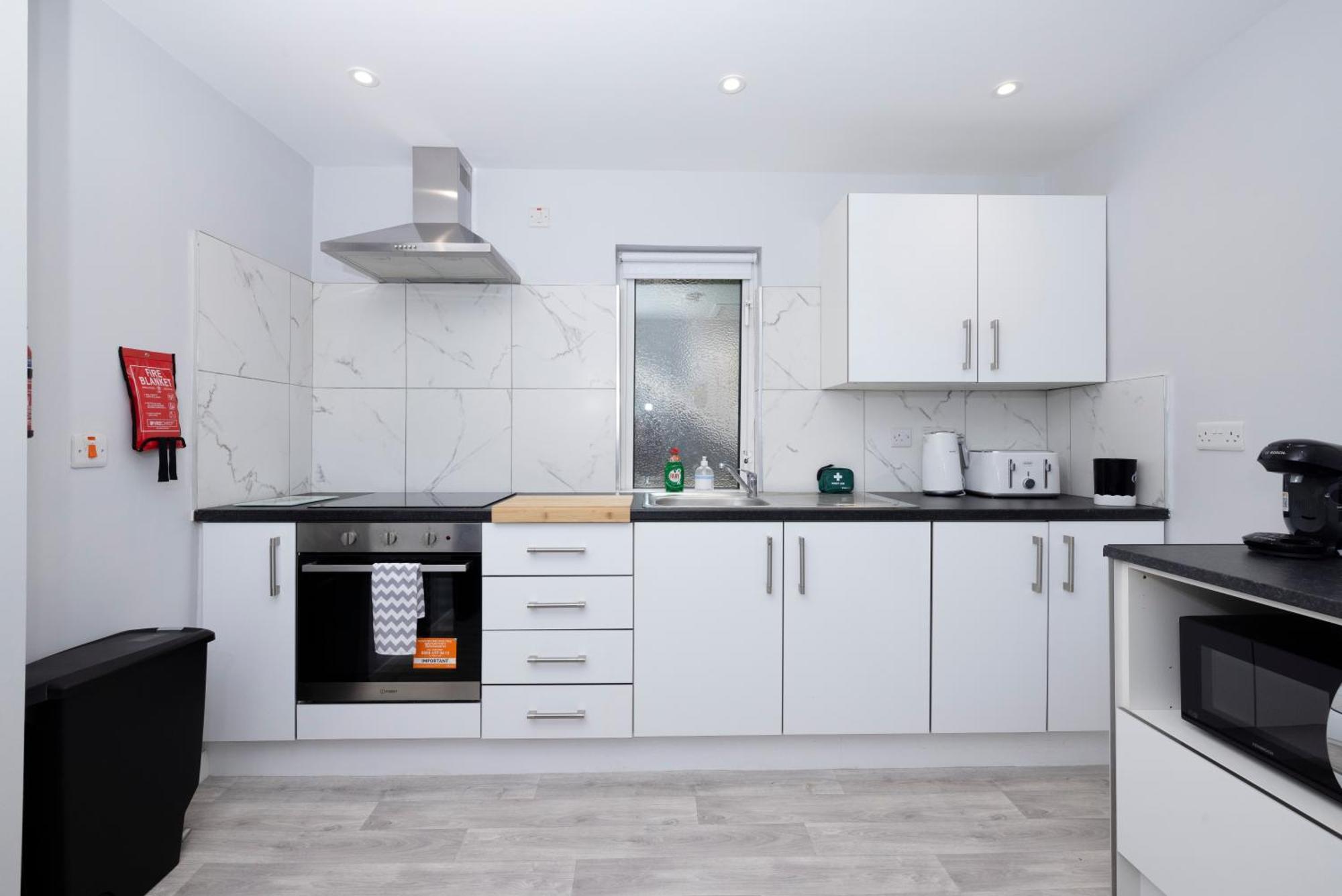 Modern 2 Bed Apartment Enniskillen Exterior foto