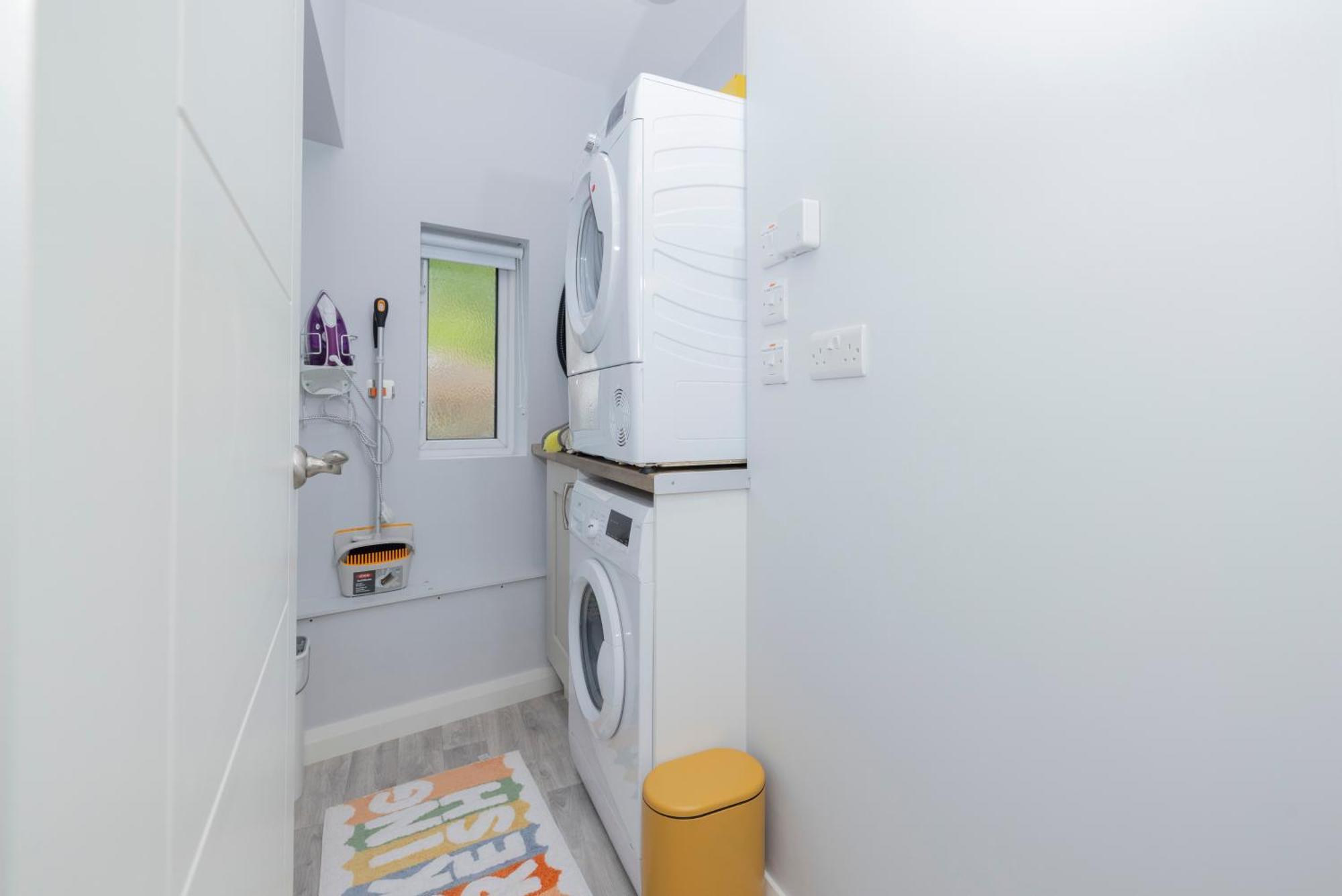 Modern 2 Bed Apartment Enniskillen Exterior foto