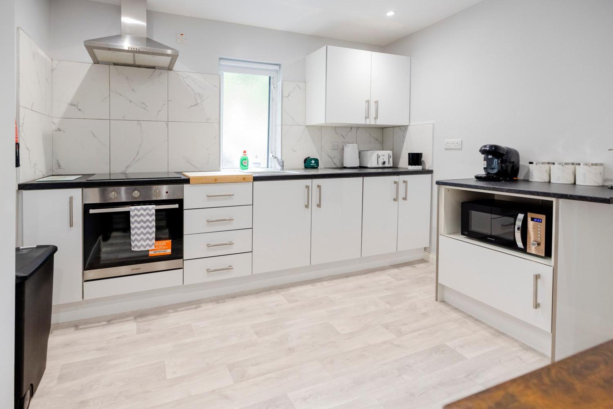 Modern 2 Bed Apartment Enniskillen Exterior foto